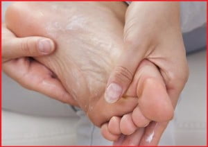 cracked heels 990x525